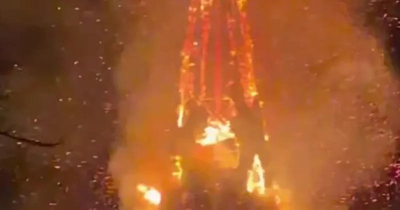 Церковь со 150 летней историей загорелась в Амстердаме