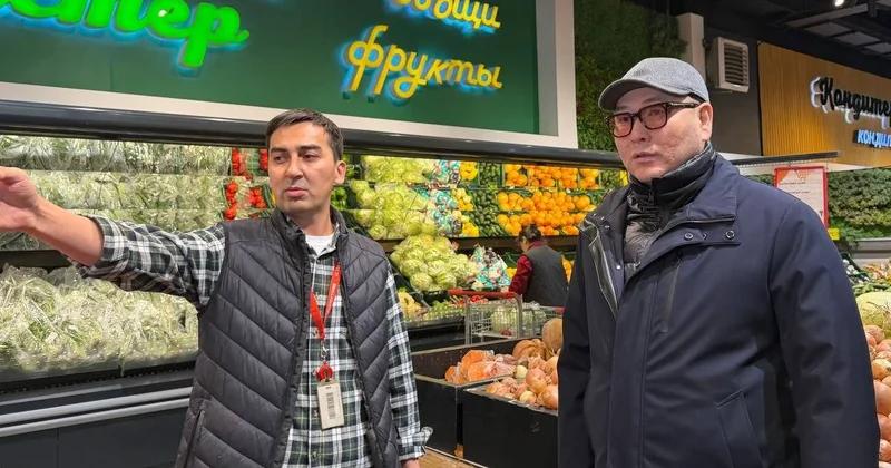 Министр торговли Шаккалиев прошелся по супермаркетам Астаны и сделал заявление по ценам