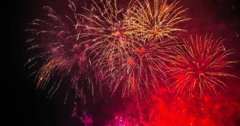 Астана встретила Новый год праздничным салютом