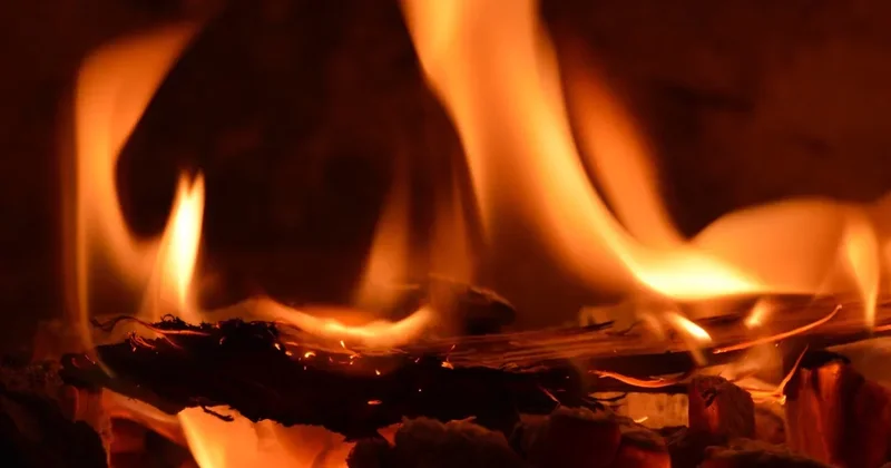 Один погибший, четверо в больнице: в новогоднюю ночь в Кентау взорвался газ в кафе