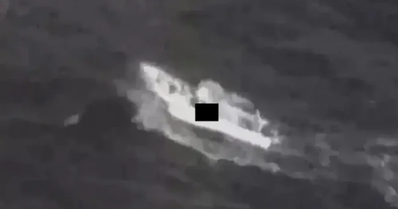 Мерт болған адамдар бар : АҚШ Кариб теңізінде 2 кемеге соққы берді