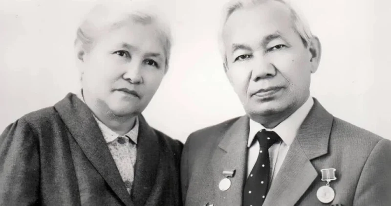 Жас әйелдің жат еркекпен қылмыңдағанын көтере алмайсың Әзілхан Нұршайықовтың жары