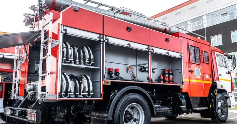 Павлодарда Ертіс өзені арқылы салынып жатқан жаңа көпір өртенді