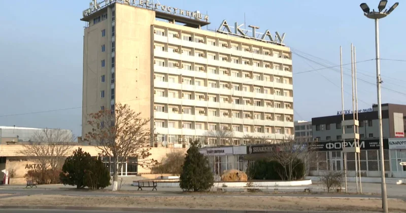 Ақтауда волонтерлер жалғызбасты зейнеткерлерді қамқорлығына алды