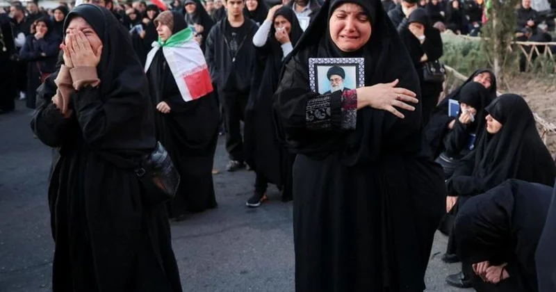 Как иранцы отреагировали на смерть Хаменеи (ВИДЕО)