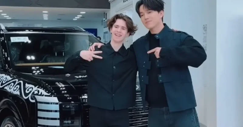 Димаш вручил Михаилу Шайдорову обещанный автомобиль