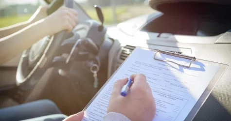 В Казахстане ужесточили правила получения водительских прав