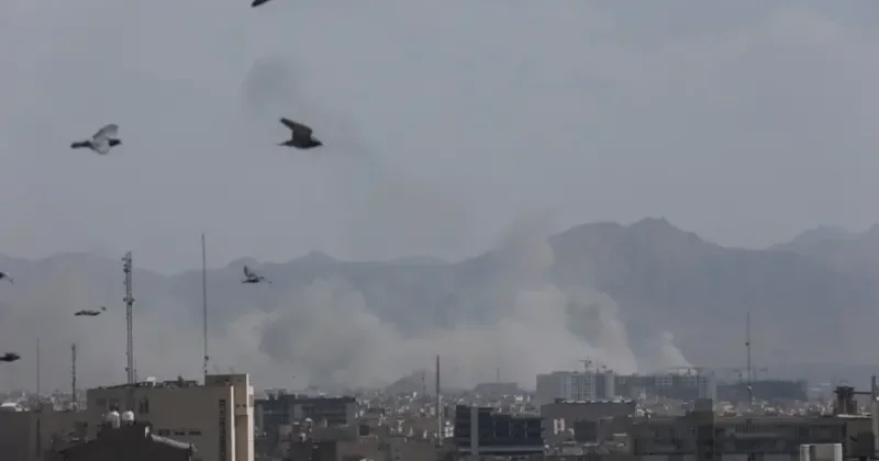 Закончится катастрофой . Нападение на Иран вызвало панику во Франции