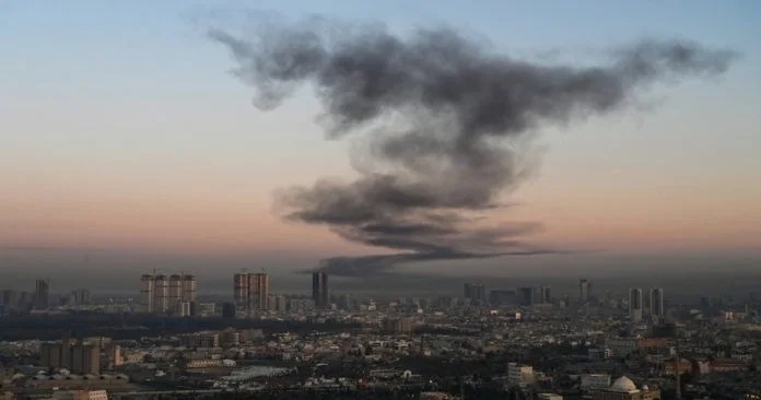 Екінші күн қатарынан Парсы шығанағы елдерінде жарылыстың дүмпуі естіледі