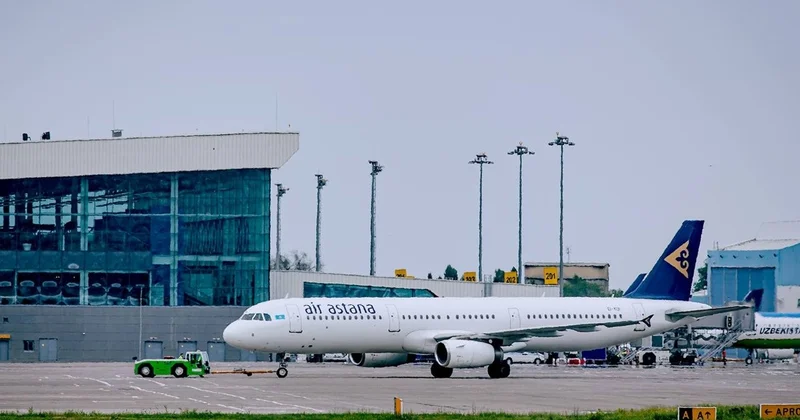 Таяу Шығыстағы ахуал: Air Astana 735 жолаушыны қонақүйге орналастырды