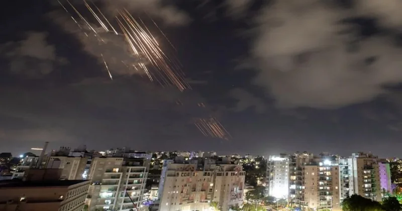 Иран Израильге қарсы зымырандық соққылардың жаңа толқынын бастады