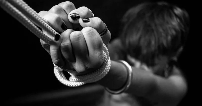 В Швеции мужчину обвинили в принуждении жены к секс услугам для 120 клиентов