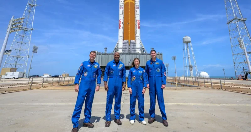 Бүгін NASA 54 жылдан кейін Айға алғашқы экипажын ұшырады