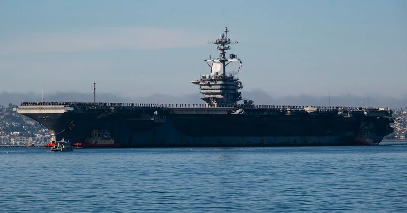 WSJ: США направят на Ближний Восток еще один авианосец