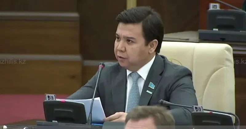 Депутат агроөнеркәсіп секторындағы кадр тапшылығы мәселесін көтерді
