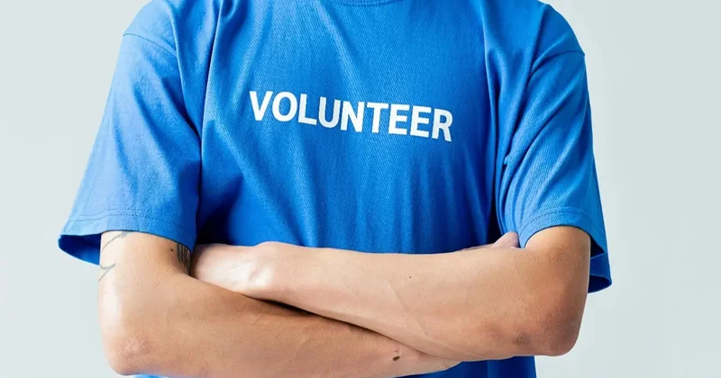 Бонусы к стипендии и больше шансов на грант: казахстанцев планируют поощрять за волонтёрство