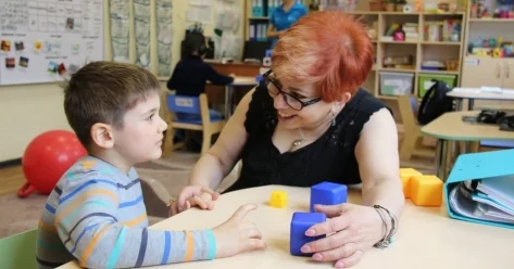 О трехкратном росте количества аутистов в Казахстане заявила депутат