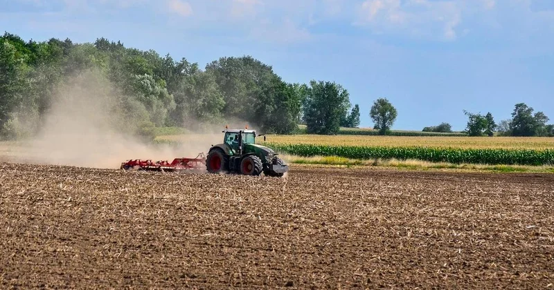 Поднять зарплату работникам сферы сельского хозяйства предложили в Казахстане