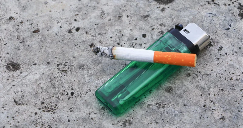 Қазақстандық бойжеткен көшеден тауып алған темекіні шегіп, жансақтау бөліміне түсті