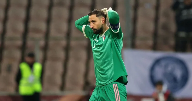 Сборная Италии по футболу в третий раз подряд не попала на чемпионат мира