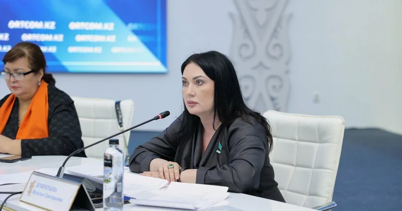 Kundelik меньше бумаги, но больше отчётов