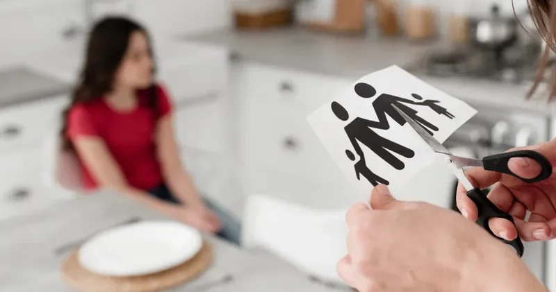 Алименттен қашқан әке: қызы сот арқылы жеңіске жетті