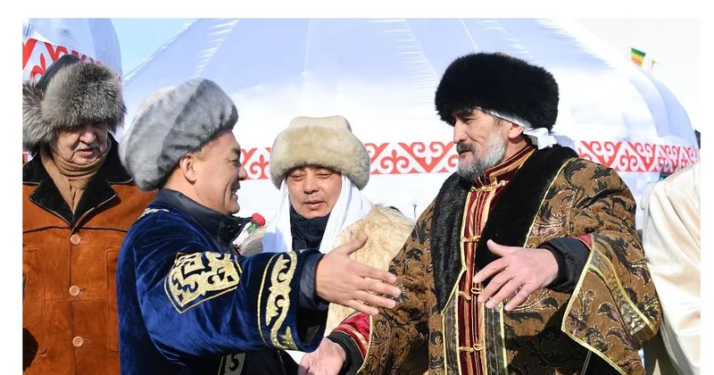 Әдеп пен білім қоғамның берік тірегі