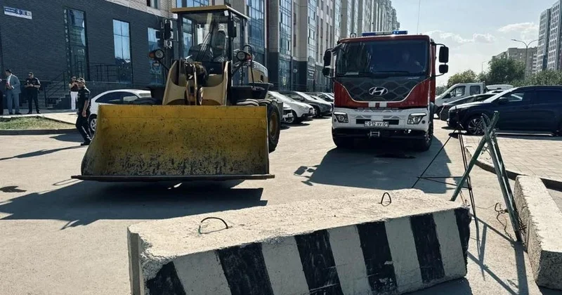 Шлагбаумы и бетонные ограждения проверяют во дворах Астаны