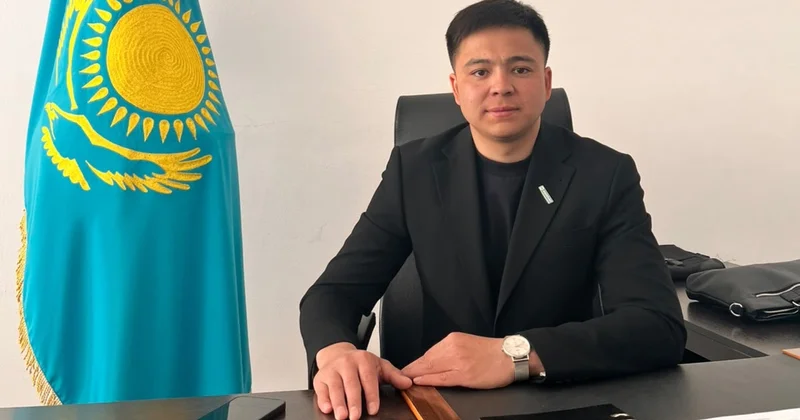 Әкім 11 мың теңгеге бәс тіккені үшін жұмыстан шығарылды: ол сот шешіміне шағымдануда