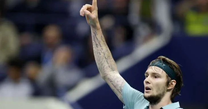 Александр Бублик впервые в карьере вышел в полуфинал Мастерса