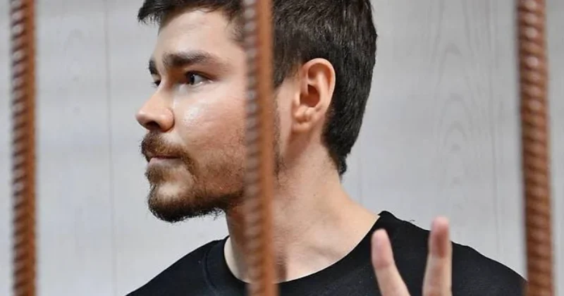 Блогер Аяз Шабутдинов отправлен в колонию