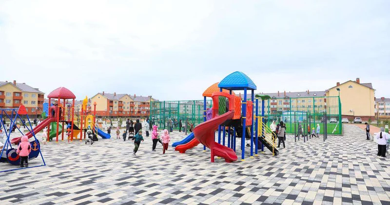 Бизнесмен построил сквер и подарил его жителям Актобе