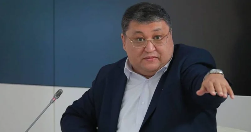 Жеке биометриялық деректерді жеке банкке кім берді?