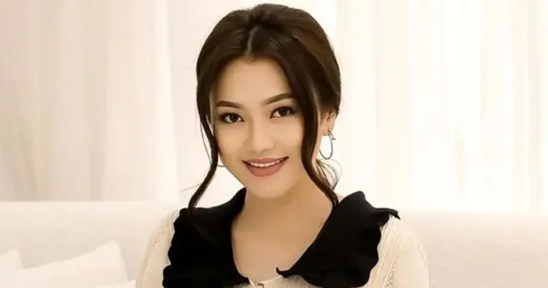 Лайк басып, құттықтағандарға 100 мың теңге беремін! : Ерке Есмахан туған күнін өзгеше тойлап жатыр