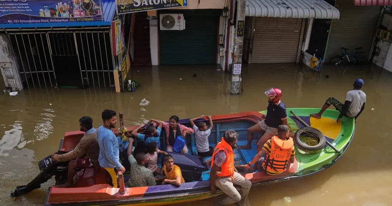 Более 360 человек погибли в Шри Ланке в результате наводнения: Токаев выразил соболезнования президенту страны
