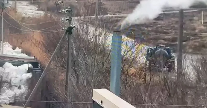 Слив сточных вод в неположенном месте попал на видео в Астане