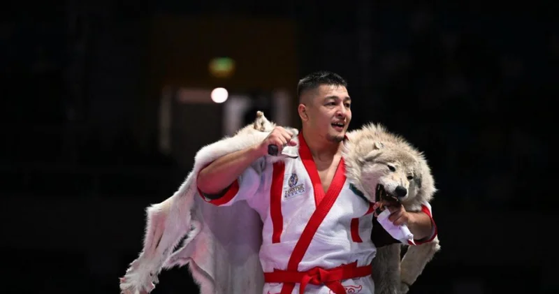 Биыл Қазақстан барысында чемпион болған спортшымыз Grand Slam дегі бірінші белдесуінде оңбай ұтылды