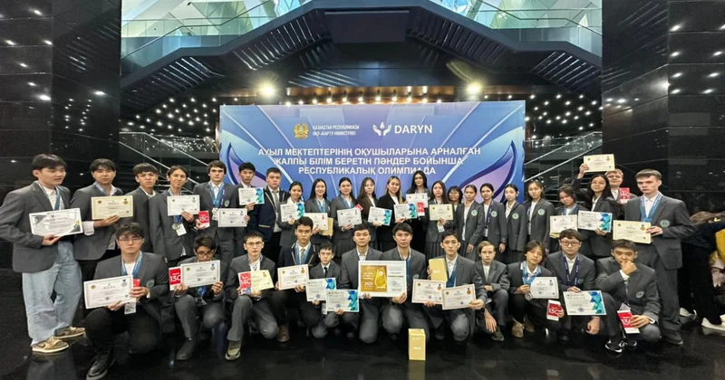 Ауыл мектептерінің оқушылары республикалық жарыста топ жарды