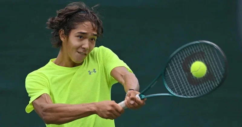 Казахстанский теннисист Амир Омарханов взлетел в обновленном мировом рейтинге