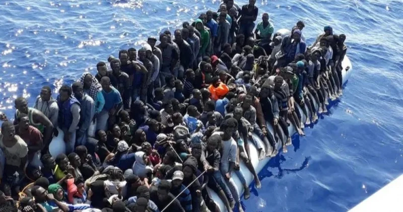 Гамбия жағалауында 200 мигрант мінген кеме аударылды