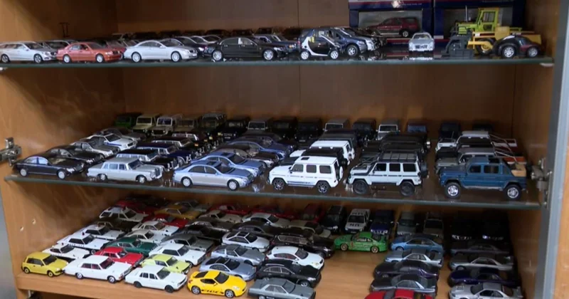 Алматы тұрғыны 1000 ойыншық көлік жинаған