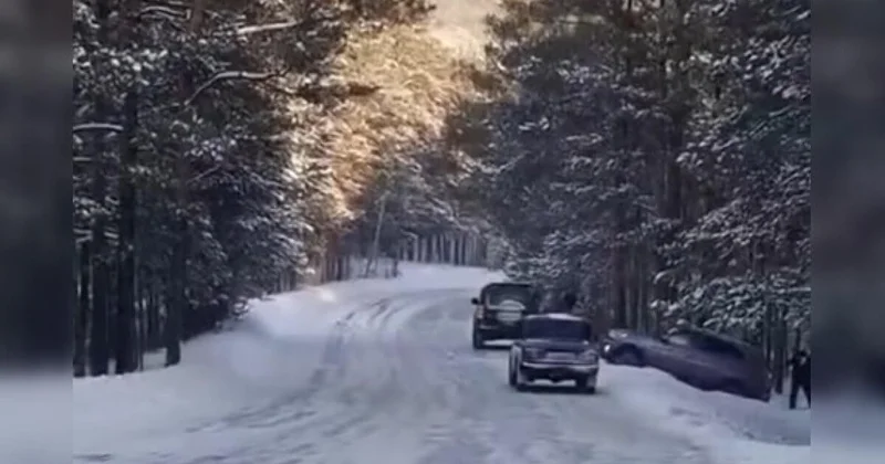 Ни крупицы песка: гости Бурабая пожаловались на состояние дороги в новогодние выходные