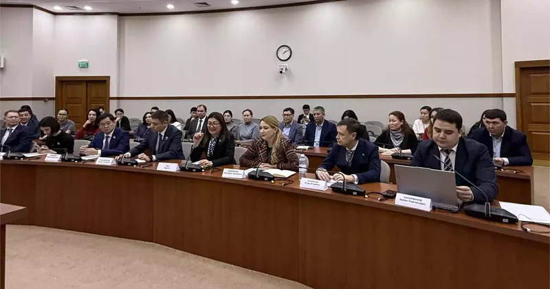 Respublica партиясы активінің кеңейтілген отырысы: Конституциялық реформаны қолдаудың бағыты айқындалды