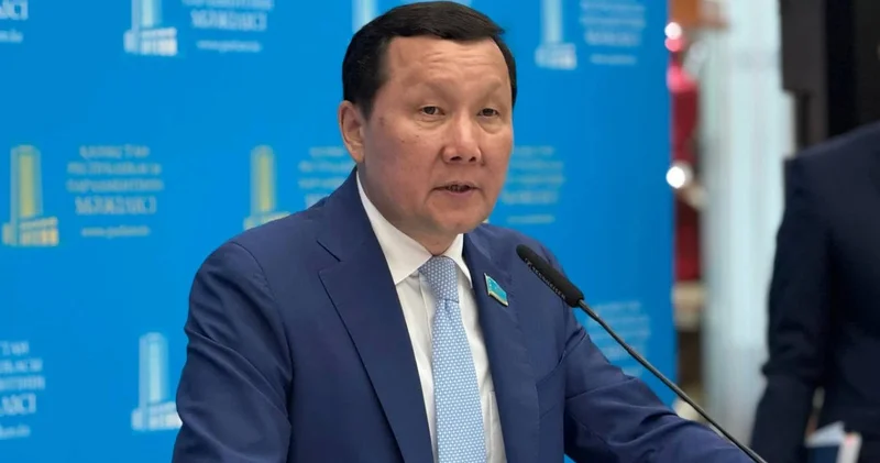 Абзал Құспан: Әділетті Қазақстан адамды нақты қорғайтын Конституциядан басталады