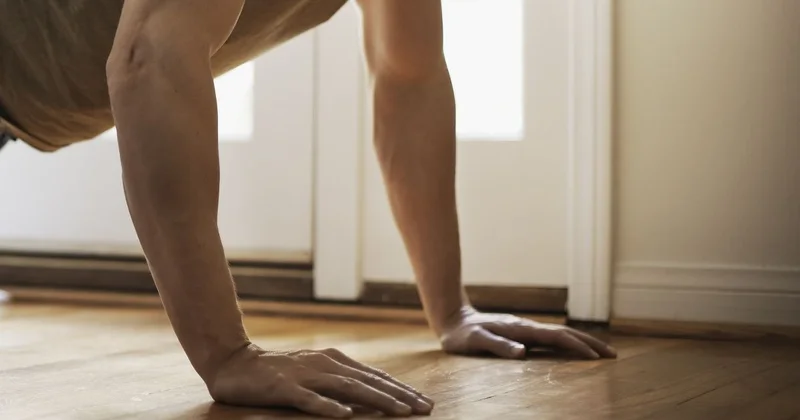 Отжался 70 раз за опоздание: скандал разгорелся в колледже Атырау из за методов воспитания