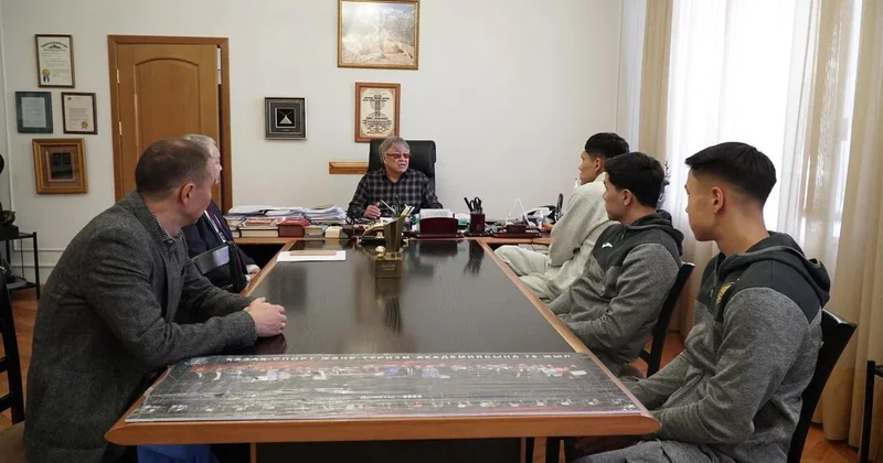 Қайрат футболшылары грант иегері атанды