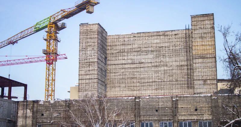 “Ескірмеуі керек“. Алматыдағы Сац атындағы театр тарихи келбетін сақтап қала ма?