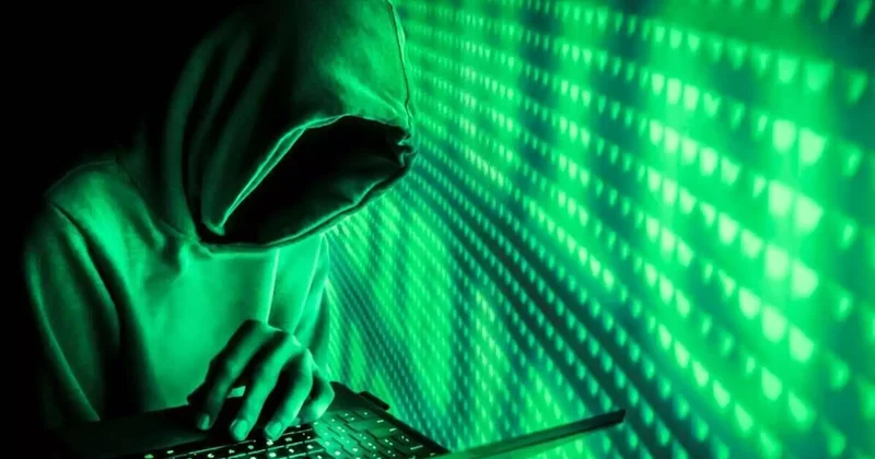 Жамбылда сақтандыру компаниясының қызметкері әріптесінің сеніміне қиянат жасады