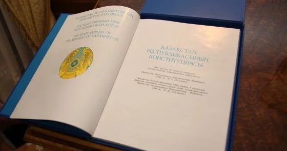 Почему проект Конституции выглядит шагом назад по сравнению с действующей Темирбулатов