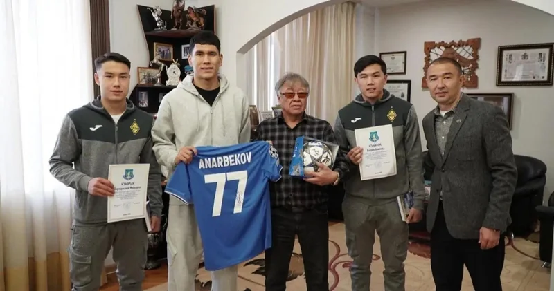 Болашақ чемпиондарға сенім: Қайрат футболшыларына ректор гранты берілді